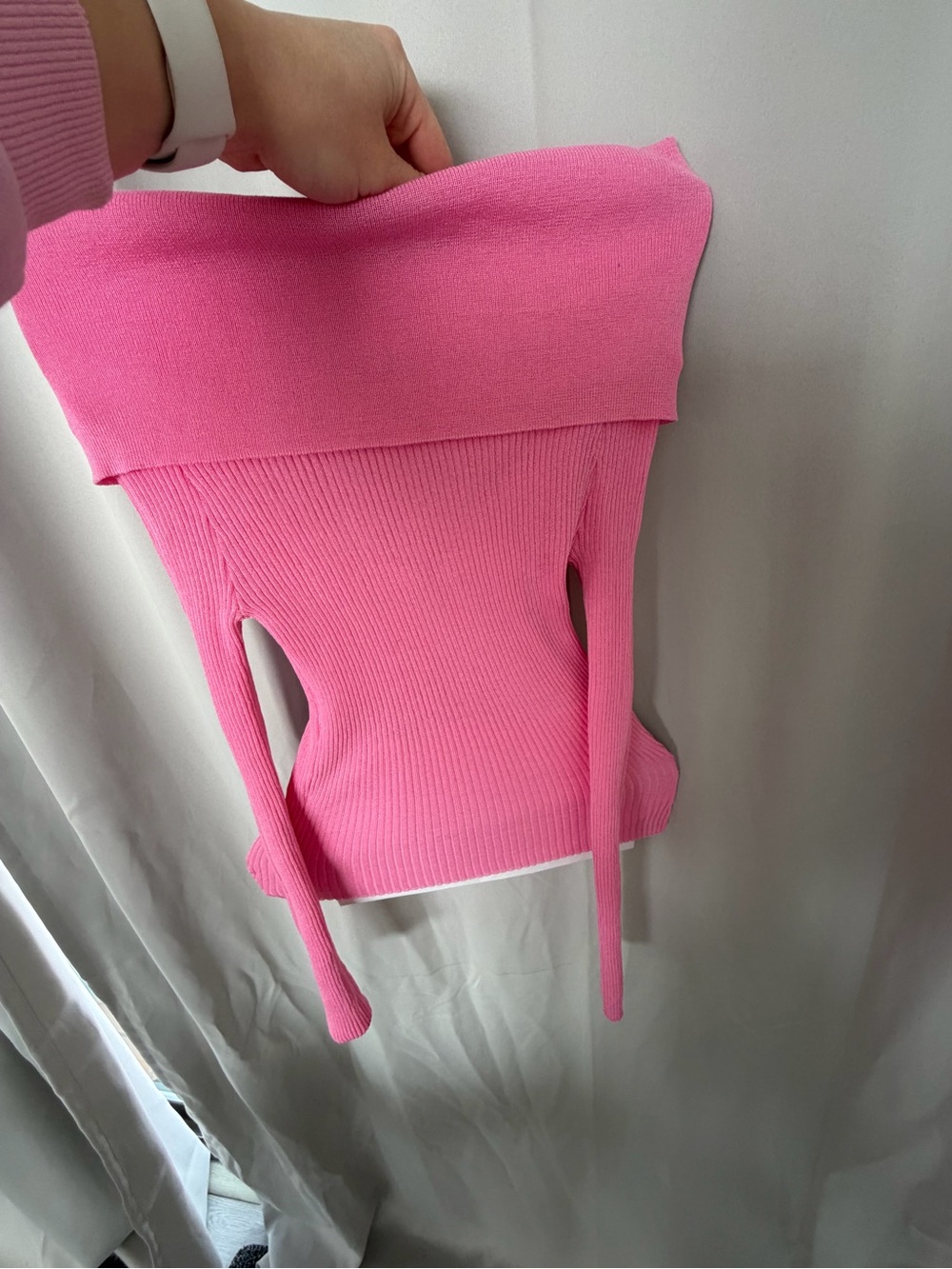Zara Bright Pink Off-the-Shoulder Ribbed Sweater - Picture 3 of 4